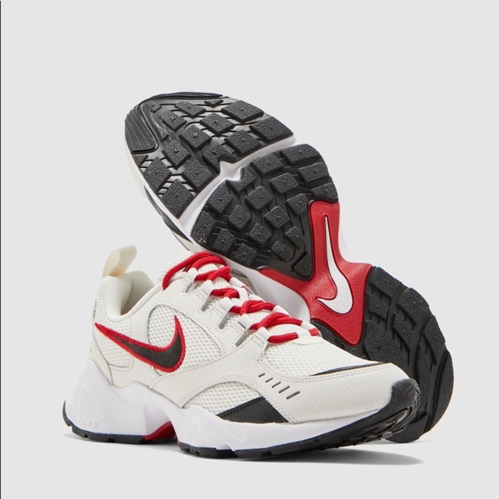 Nike air heights
